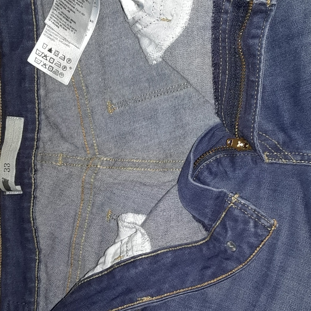 Levis size 33x30 skinny jeans